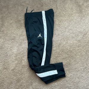 Boys Jordan joggers, like new.